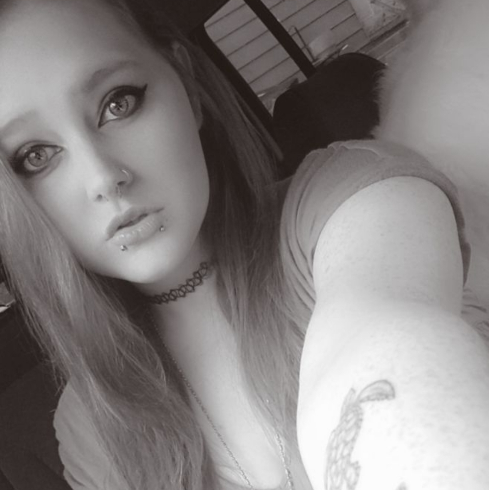 Meet your Posher, Shana